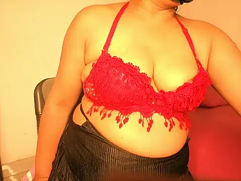 Liyona s online show from May 15, 6:04 pm