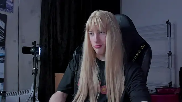 Snapshot of swaga_777 chatting on February 16, 12:45 pm swaga 777 online show from February 16, 12:45 pm