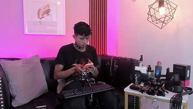 Maximoking26 online show from July 4, 3:35 am