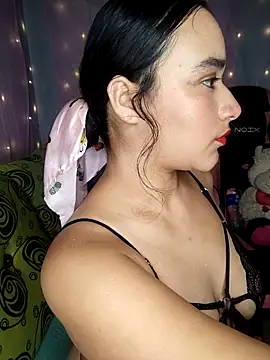 Snapshot of kloe-Dubois chatting on March 30, 3:18 am kloe-Dubois online show from March 30, 3:18 am