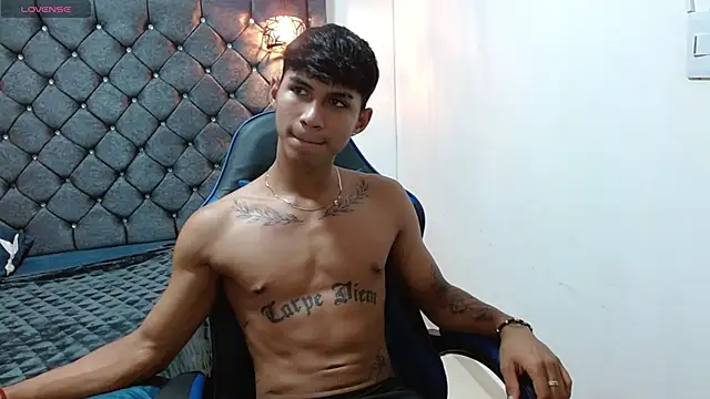 Snapshot of luka_big18 chatting on February 17, 3:03 am luka big18 online show from February 17, 3:03 am