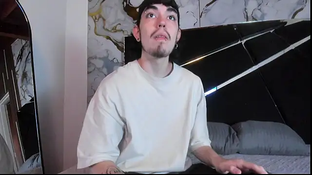 Couple In Heat online show from March 7, 7:55 pm