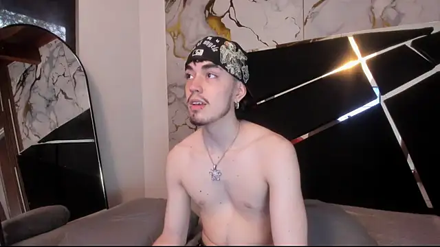 Couple In Heat online show from March 26, 7:41 pm