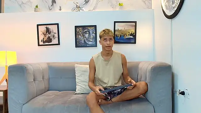 GOLD BOYS online show from May 14, 7:26 am