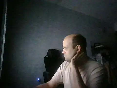 Snapshot of Heavy_Rebellx chatting on February 17, 6:10 am Heavy Rebellx online show from February 17, 6:10 am