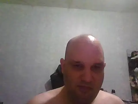 Snapshot of Heavy_Rebellx chatting on February 24, 4:10 am Heavy Rebellx online show from February 24, 4:10 am