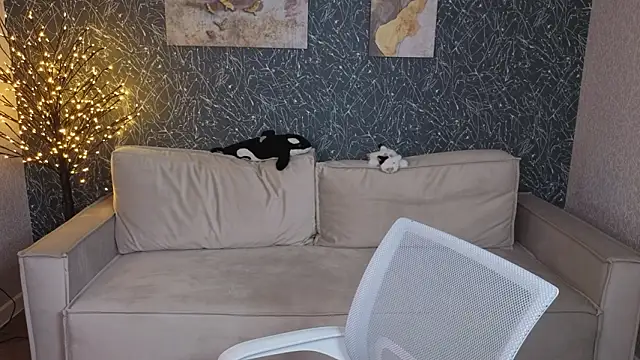 luna c0ra online show from March 11, 9:37 am