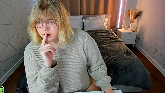 luna c0ra online show from March 29, 1:05 am