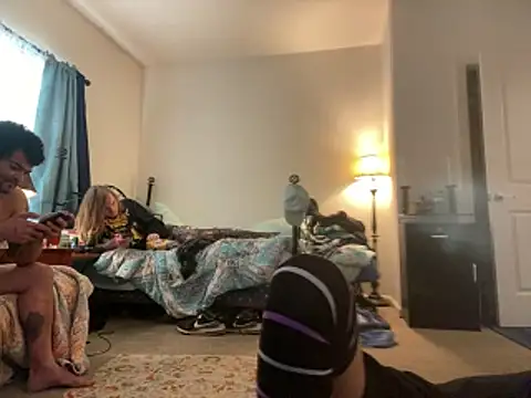 Snapshot of Mika_Bunny chatting on March 22, 10:02 pm Mika Bunny online show from March 22, 10:02 pm