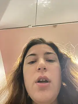 Snapshot of kate_nicepops999114 chatting on February 21, 7:42 am kate nicepops999114 online show from February 21, 7:42 am