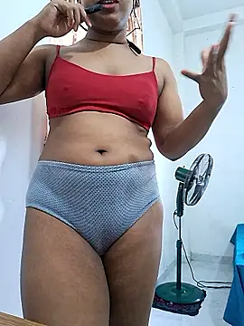 Queen Saara online show from April 9, 4:12 am