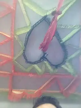 harryxxx82 online show from April 11, 1:21 am