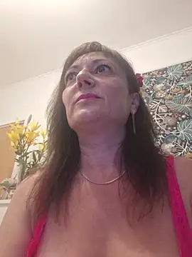 SaraGina online show from May 28, 7:55 pm
