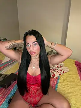 Snapshot of Darkfantisyx chatting on February 18, 7:43 pm Darkfantisyx online show from February 18, 7:43 pm