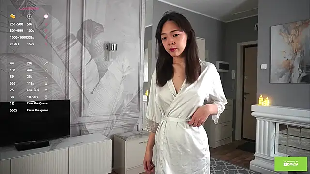 Snapshot of MikasaFlower chatting on February 20, 3:23 pm MikasaFlower online show from February 20, 3:23 pm