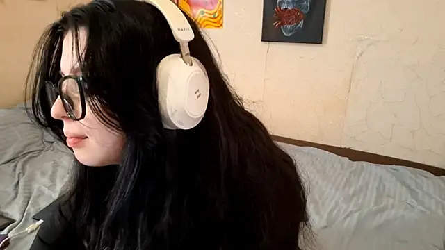 Snapshot of MindyMinty chatting on February 27, 3:06 am MindyMinty online show from February 27, 3:06 am