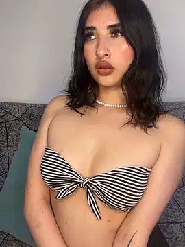 Snapshot of Kattengel_ chatting on February 17, 12:51 am Kattengel online show from February 17, 12:51 am