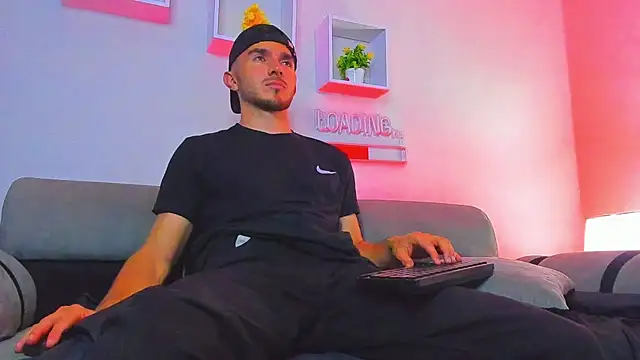 Snapshot of Dante_Blake1 chatting on February 24, 2:53 am Dante Blake1 online show from February 24, 2:53 am