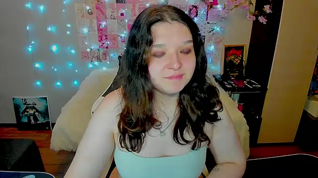 Snapshot of Kate_Acid chatting on June 17, 12:13 am Kate Acid online show from June 17, 12:13 am