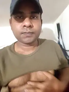 Snapshot of Amina___trans__sexy chatting on February 17, 10:56 am Amina trans sexy online show from February 17, 10:56 am