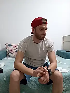 Snapshot of Scarbau chatting on April 29, 8:37 pm Scarbau online show from April 29, 8:37 pm