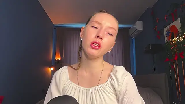 Anna Kare online show from March 6, 1:29 pm