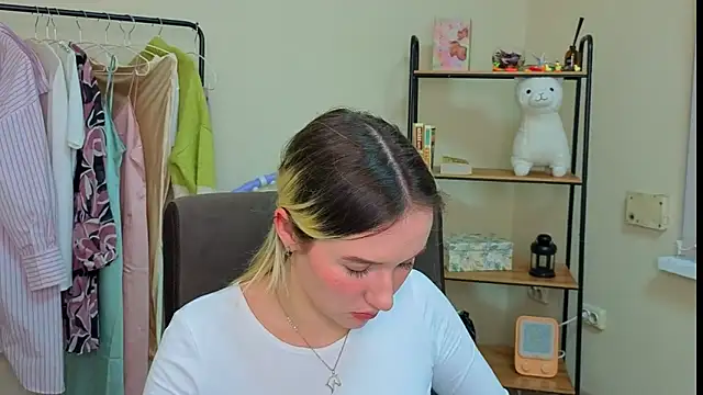 AshleyySchwartz online show from February 19, 12:56 pm