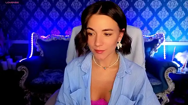 Snapshot of GracefulMichelle chatting on March 15, 8:26 pm GracefulMichelle online show from March 15, 8:26 pm