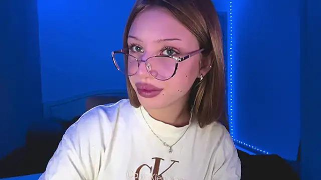 Stefifany online show from February 24, 2:26 pm