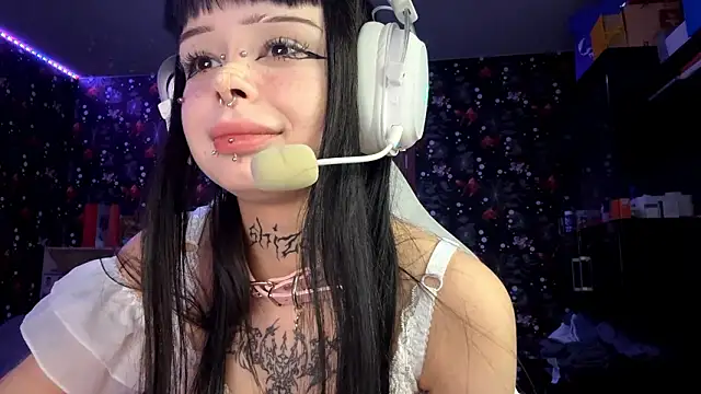 Luna Sohotti online show from March 4, 3:29 pm