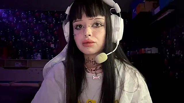 Luna Sohotti online show from March 7, 3:20 pm