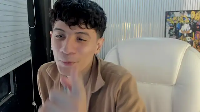 Snapshot of Angel_St1 chatting on April 10, 4:44 pm Angel St1 online show from April 10, 4:44 pm