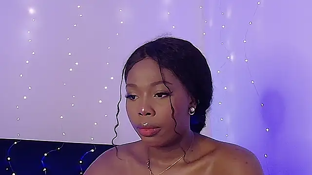 Snapshot of Lunaruiz chatting on February 24, 11:25 pm Lunaruiz online show from February 24, 11:25 pm