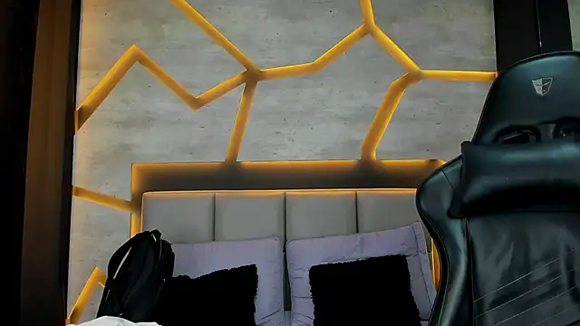 SilkNyx online show from February 24, 1:31 pm