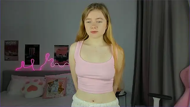 EvaRaee online show from March 29, 4:34 am