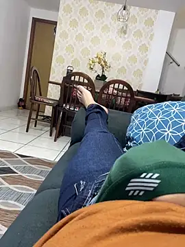 Snapshot of THmem chatting on March 16, 5:17 pm THmem online show from March 16, 5:17 pm