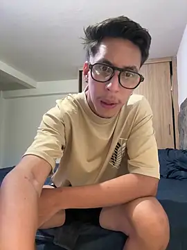 Snapshot of Jack_Frostt chatting on February 28, 4:19 pm Jack Frostt online show from February 28, 4:19 pm