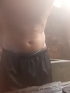 Snapshot of euchapo99 chatting on March 1, 11:45 am euchapo99 online show from March 1, 11:45 am