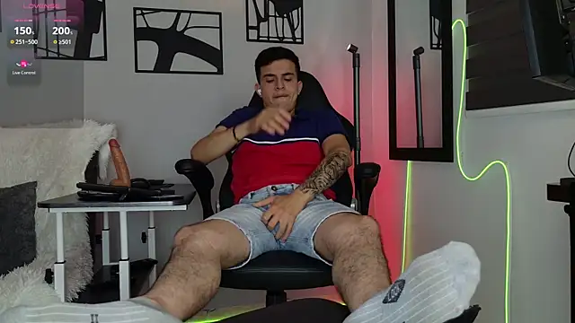 Snapshot of nico_pelusa chatting on February 17, 10:16 pm nico pelusa online show from February 17, 10:16 pm