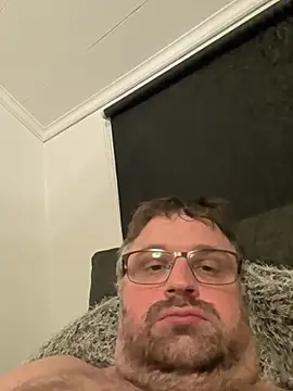 Snapshot of hainorswe chatting on February 28, 1:50 am hainorswe online show from February 28, 1:50 am