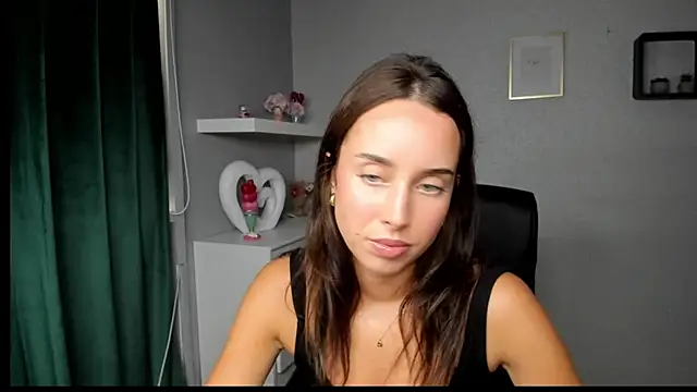 Snapshot of AdeleSolo chatting on July 12, 1:24 pm AdeleSolo online show from July 12, 1:24 pm