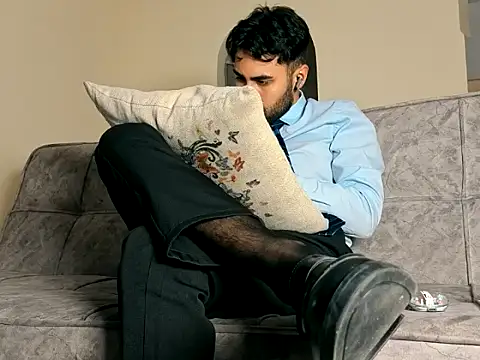 Justdavid  online show from August 4, 2:04 am