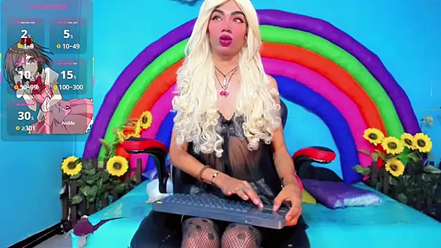 suzume Mendez online show from April 10, 11:04 am