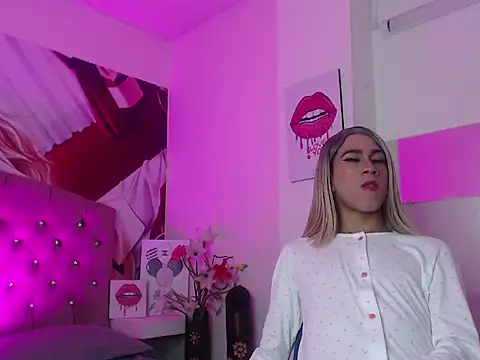 Ailanys Miller online show from March 19, 7:18 pm