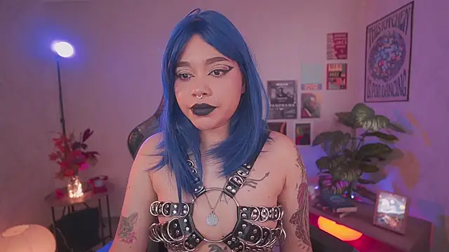 violette clerk1  online show from February 25, 6:50 pm