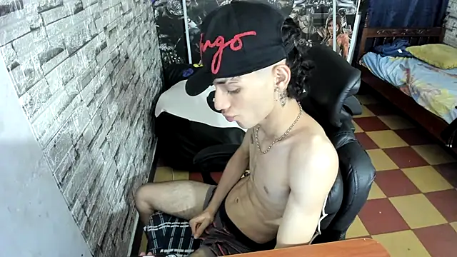 wex 077 online show from March 7, 1:46 am