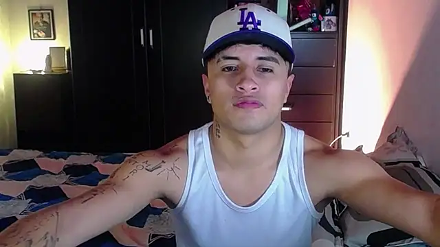 Jhon Sara online show from March 8, 2:43 pm