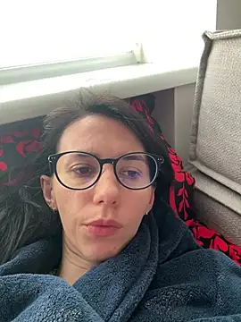 Oliviyalove  online show from May 31, 11:39 am
