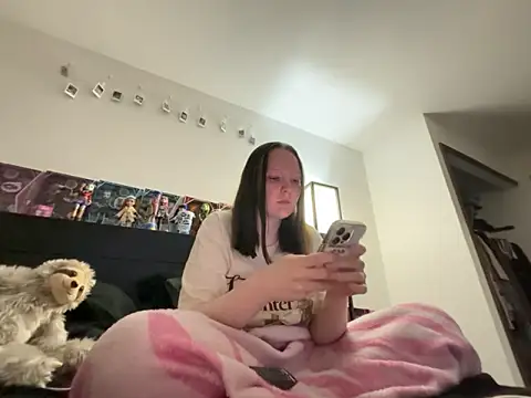 pinkhairfun16 online show from June 10, 4:34 am