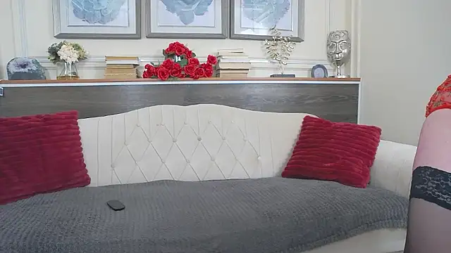 MaddyVelvet online show from March 14, 8:58 pm